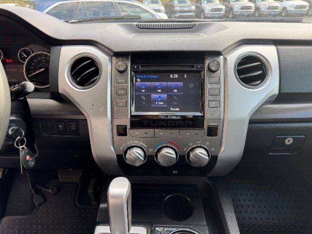 Used 2015 Toyota Tundra SR5 w/ SR5 Upgrade Package RWD image 29