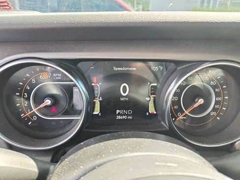 Used 2020 Jeep Wrangler Unlimited Sport AWD/4WD image 2