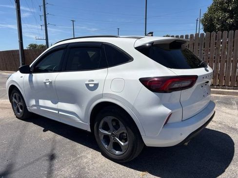 Used 2024 Ford Escape ST-Line w/ Tech Pack #1 FWD image 4
