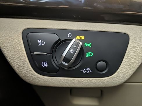 Used 2018 Audi Q5 2.0T Premium Plus w/ Premium Plus Package image 27