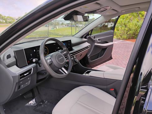Used 2024 Hyundai Sonata SEL w/ Convenience Package FWD image 21