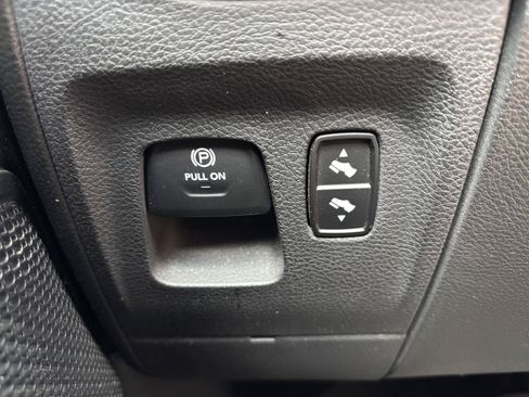 Used 2019 RAM 1500 Big Horn AWD/4WD image 24