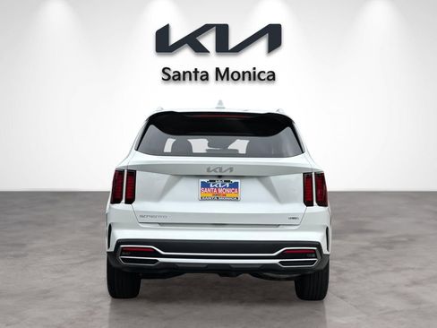 Certified 2023 Kia Sorento EX AWD/4WD image 5