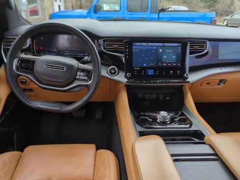 Used 2023 Jeep Grand Wagoneer Series III w/ Rear Seat Video Group 1 image 44