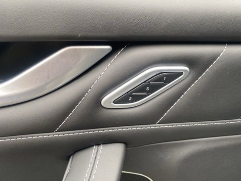 Used 2021 Maserati Levante S GranSport image 19