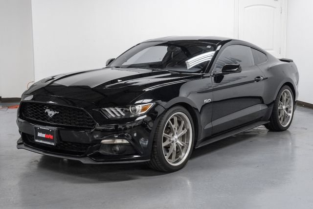Used 2017 Ford Mustang GT Premium RWD image 6