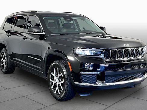 Used 2023 Jeep Grand Cherokee L Limited RWD image 3