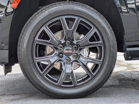 Used 2023 GMC Yukon Denali Ultimate AWD/4WD image 30
