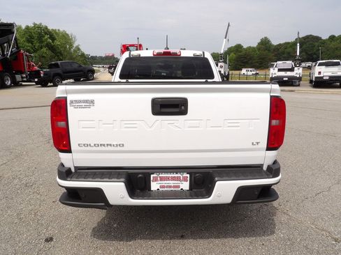 Used 2022 Chevrolet Colorado LT w/ Fleet Safety Package RWD image 6