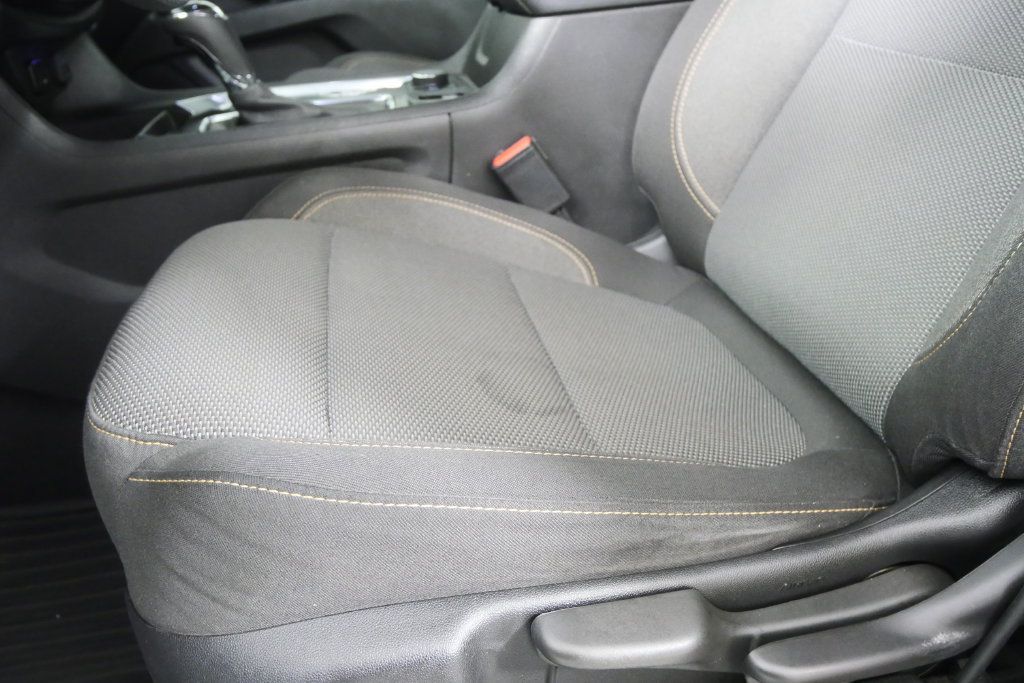 Used 2020 Chevrolet Traverse LS FWD image 9