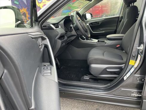 Certified 2022 Toyota RAV4 LE image 14