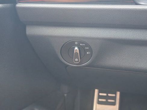 Used 2024 Volkswagen Jetta GLI Autobahn FWD image 32