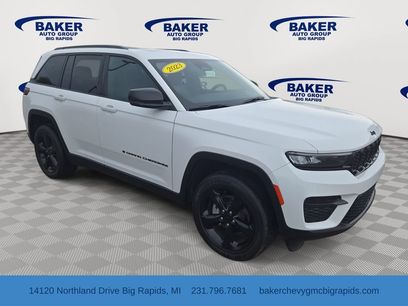 Used 2023 Jeep Grand Cherokee Altitude