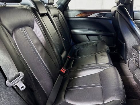 Used 2017 Lincoln MKZ Reserve FWD image 26