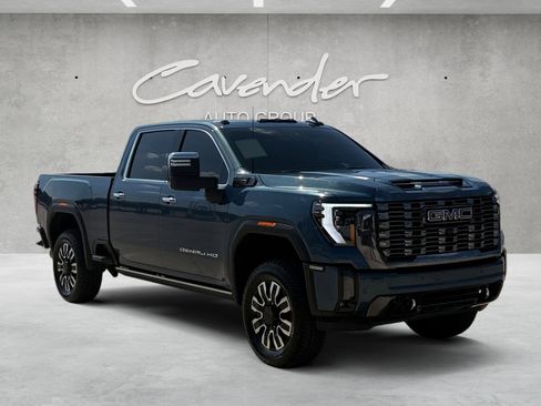 Used 2024 GMC Sierra 2500 Denali Ultimate AWD/4WD image 2