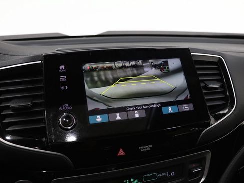 Used 2024 Honda Passport Black Edition image 27