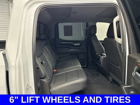 Used 2024 GMC Sierra 1500 SLT AWD/4WD image 17