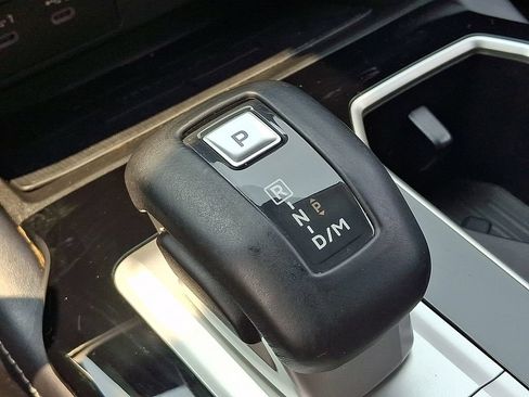Used 2025 Mitsubishi Outlander SE AWD/4WD image 14