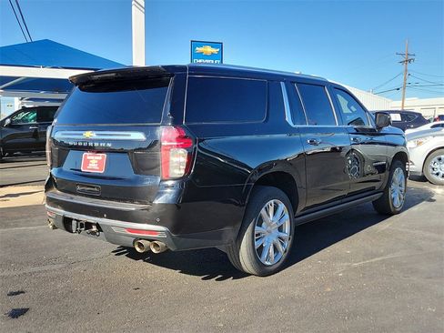Used 2023 Chevrolet Suburban High Country w/ Premium Package 2 image 4
