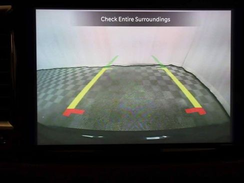 Used 2025 Chrysler Pacifica Select FWD image 31