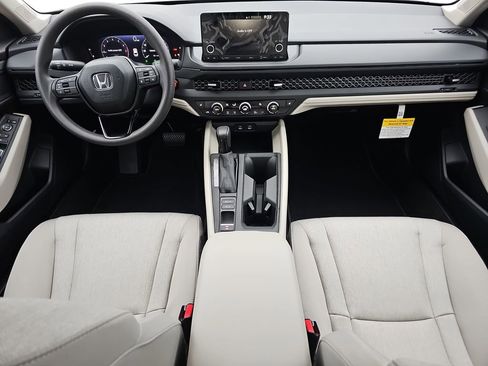 New 2025 Honda Accord SE image 9