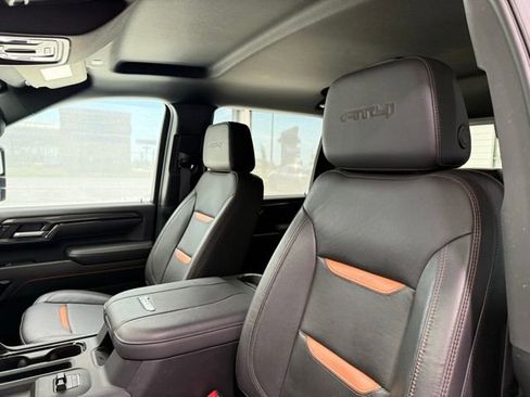 Used 2024 GMC Sierra 2500 AT4 w/ AT4 Preferred Package image 14