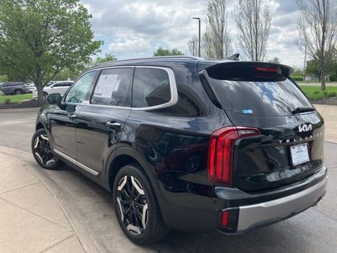 Used 2025 Kia Telluride S FWD image 5