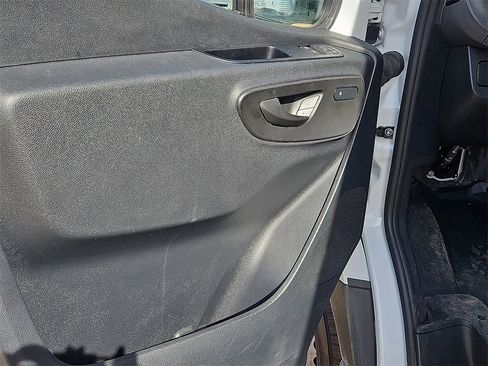 Used 2025 Mercedes-Benz Sprinter 2500 image 21