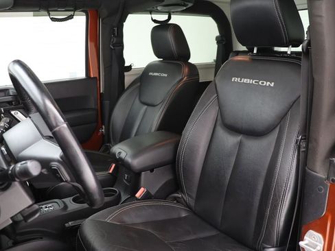 Used 2014 Jeep Wrangler Rubicon w/ Power Convenience Group image 15