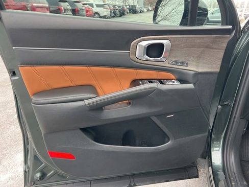Certified 2023 Kia Sorento SX Prestige image 30