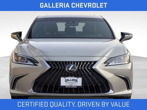 Used 2025 Lexus ES 350 w/ Premium Package FWD image 3