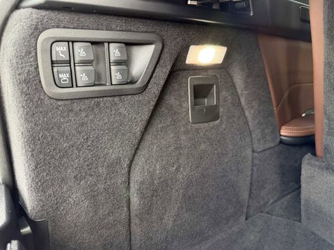 New 2026 BMW X7 xDrive40i w/ Executive Package image 31