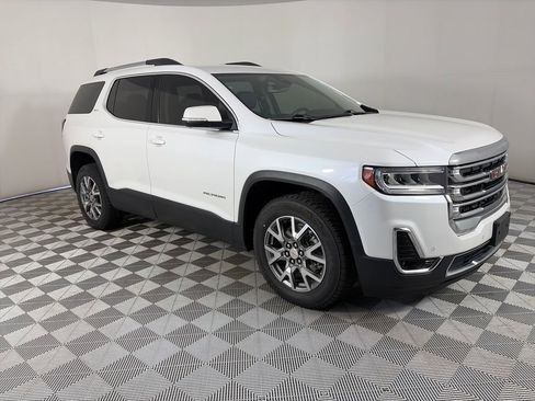 Used 2021 GMC Acadia SLT w/ Technology Package AWD/4WD image 1