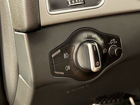 Used 2013 Audi A5 2.0T Premium Plus image 29