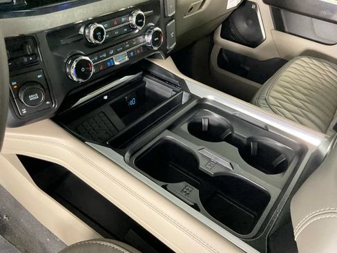 New 2026 Ford F250 Platinum w/ Platinum Plus Package AWD/4WD image 20