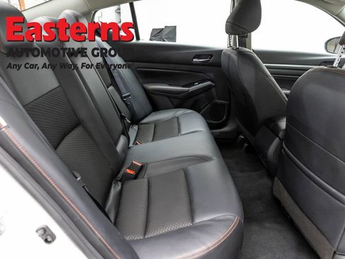 Used 2023 Nissan Altima 2.5 SR FWD image 23