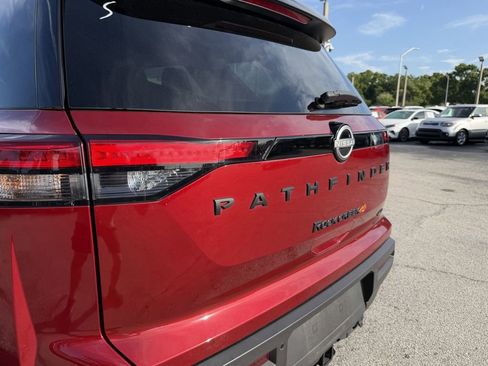 Used 2024 Nissan Pathfinder Rock Creek AWD/4WD image 11