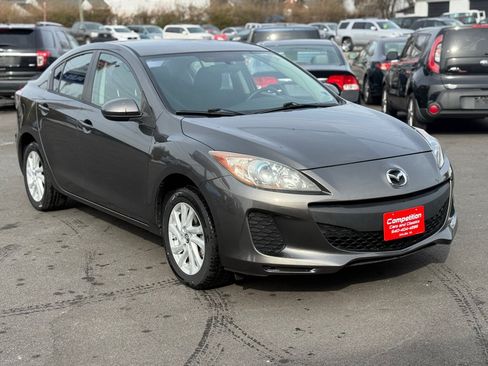 Used 2013 MAZDA MAZDA3 i Touring FWD image 3