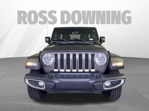 Used 2018 Jeep Wrangler Unlimited Sahara AWD/4WD image 2