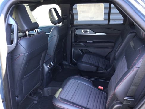 New 2026 Ford Explorer ST-Line AWD/4WD image 6