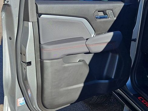 Used 2024 Chevrolet Colorado Z71 w/ Z71 Convenience Package 2 image 12