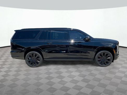 New 2026 Cadillac Escalade ESV Luxury w/ Touring Package AWD/4WD image 4