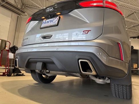 Used 2020 Ford Edge ST w/ Equipment Group 401A AWD/4WD image 25