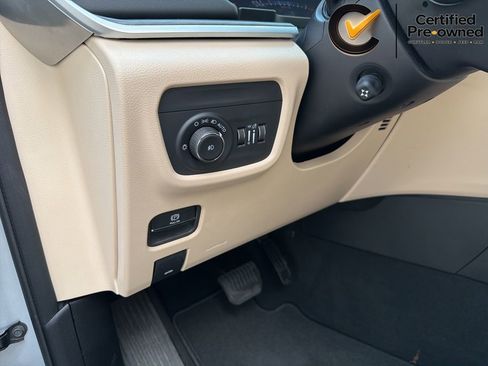 Certified 2025 Jeep Grand Cherokee L Limited w/ Luxury Tech Group II AWD/4WD image 54