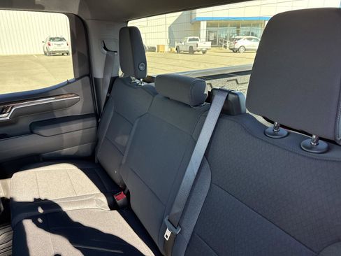 New 2026 GMC Sierra 1500 SLE image 12