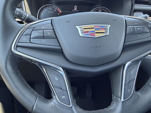 Certified 2023 Cadillac XT5 Luxury w/ LPO, Floor Liner Package AWD/4WD image 27
