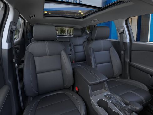 New 2026 Chevrolet Blazer LT w/ Sound & Technology Package FWD image 16