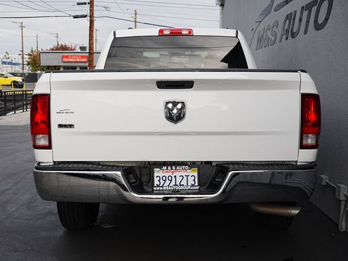 Used 2020 RAM 1500 Classic SLT image 5