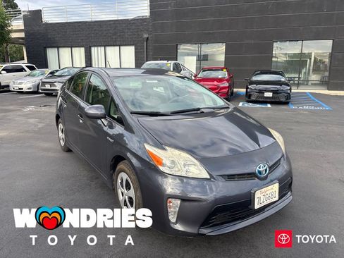 Used 2015 Toyota Prius Three FWD image 1