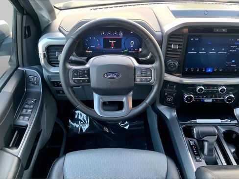 Used 2025 Ford F150 Lariat w/ Equipment Group 501A Mid AWD/4WD image 7